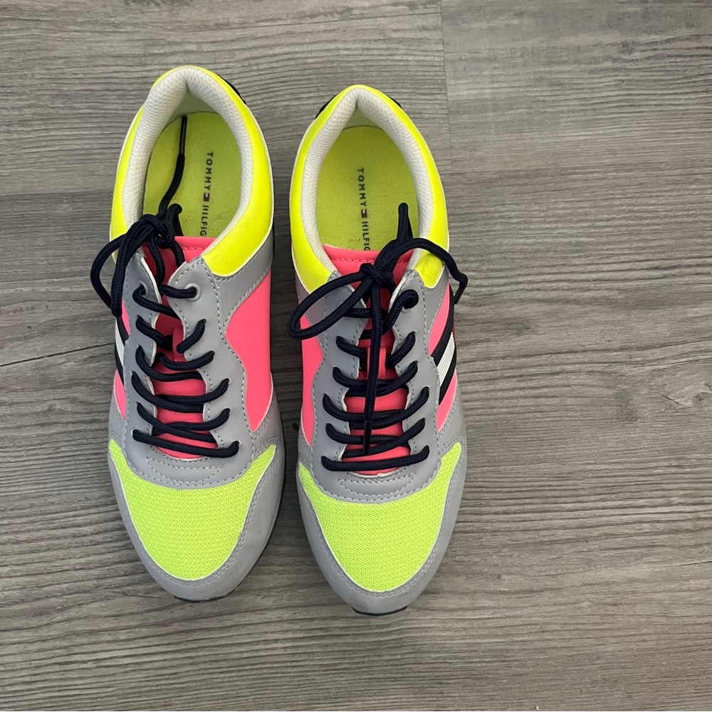 Tommy Hilfiger Neon  Sneakers - Picture 4 of 11